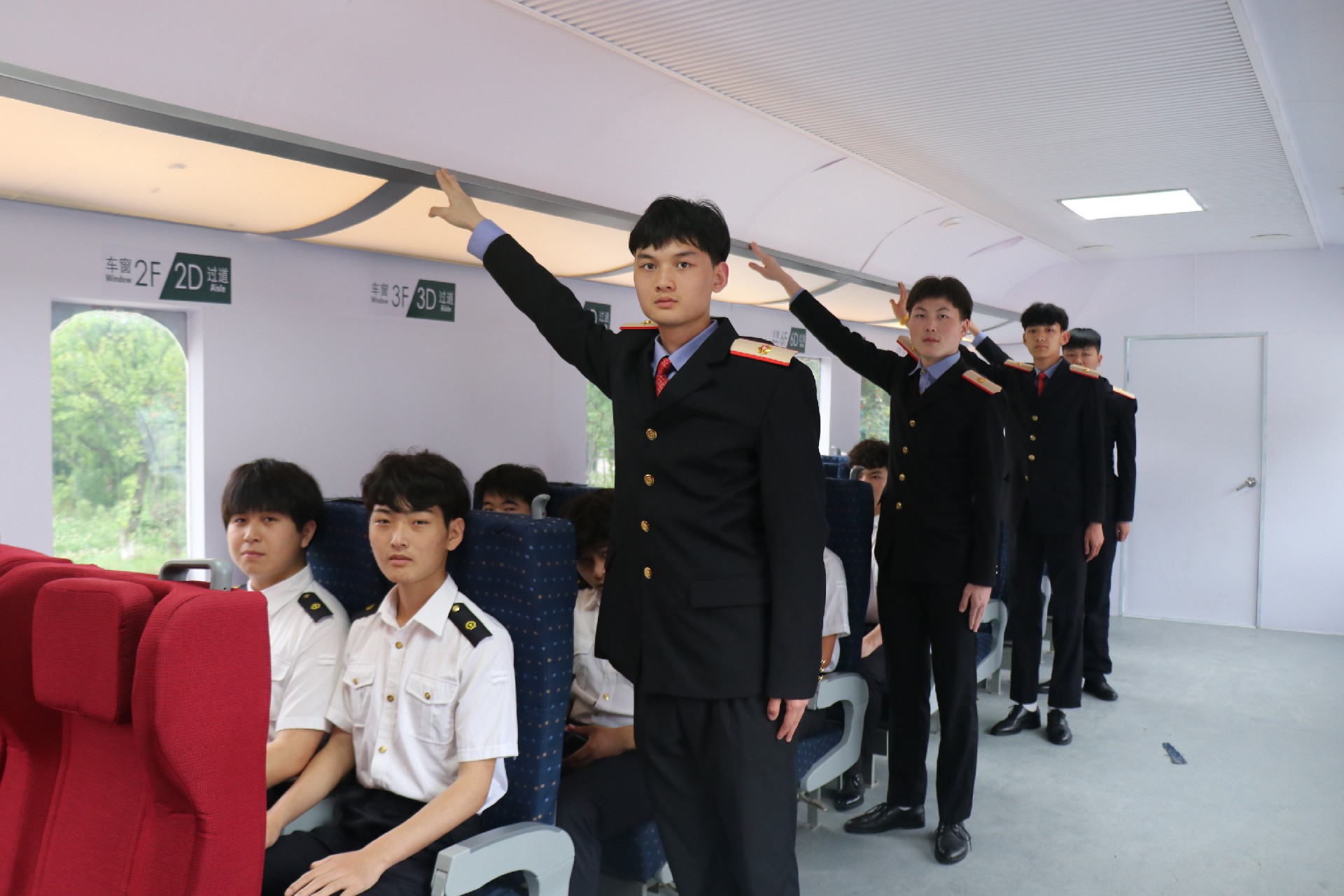 高铁乘务实训.JPG